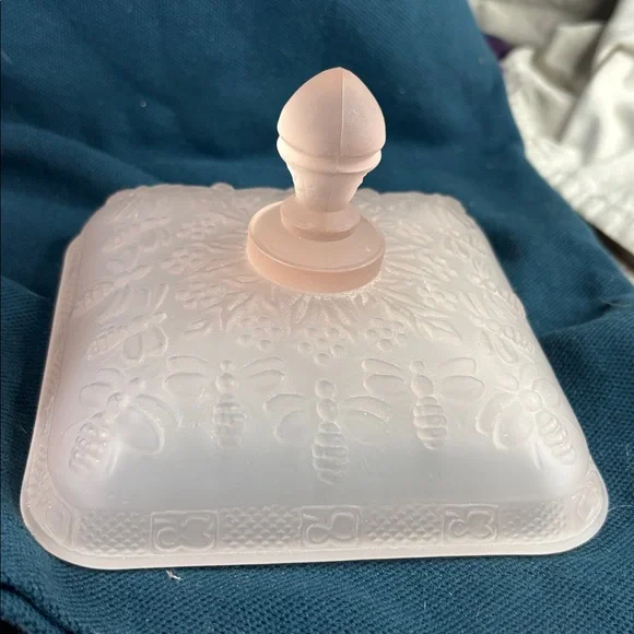 Indiana Glass Pink Frosted Trinket Box - Picture 2 of 8